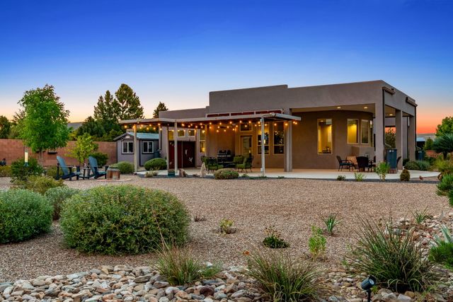 4900 Camino Valle Trail NW, Albuquerque, NM 87120