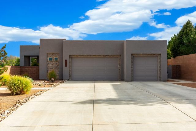 4900 Camino Valle Trail NW, Albuquerque, NM 87120