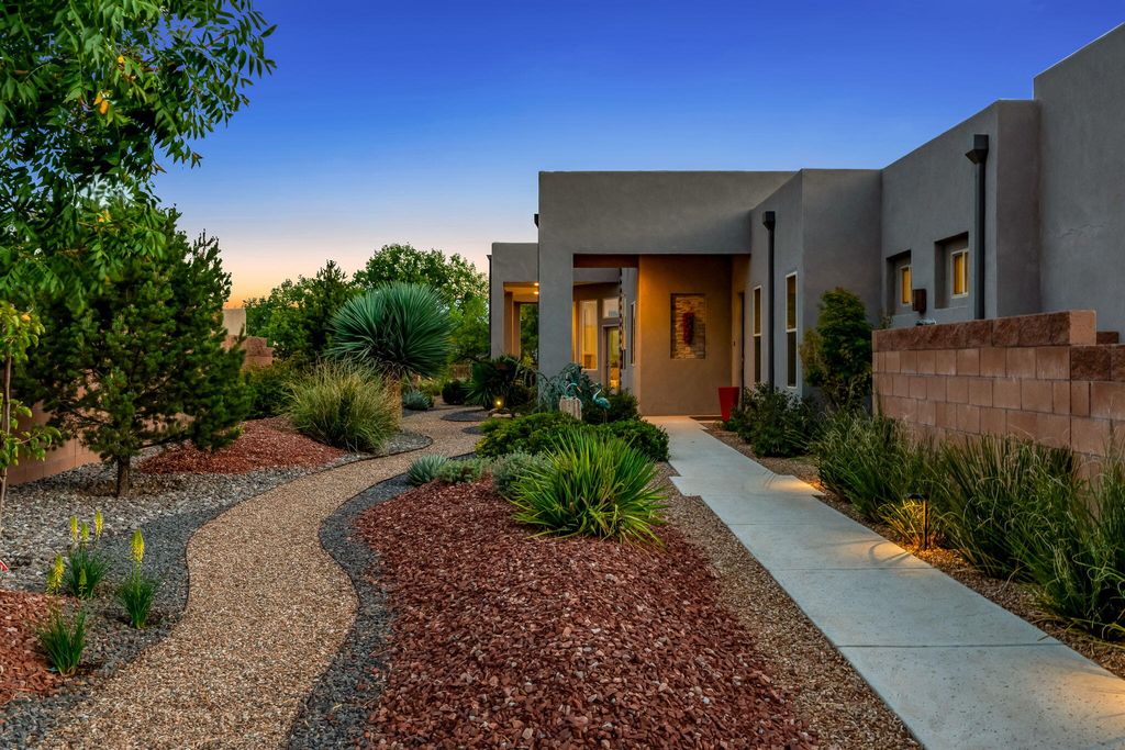 4900 Camino Valle Trail NW, Albuquerque, NM 87120