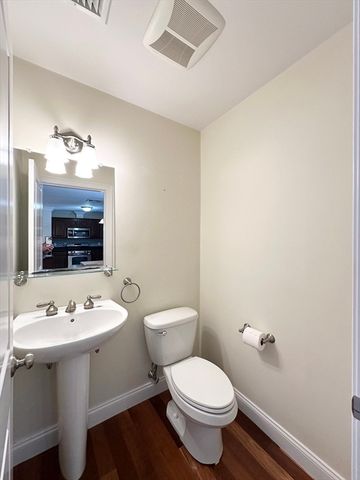 580 Quarry St 18, Quincy, MA 02169