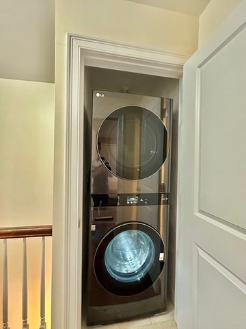 580 Quarry St 18, Quincy, MA 02169