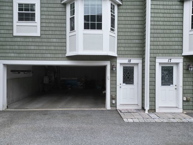 580 Quarry St 18, Quincy, MA 02169