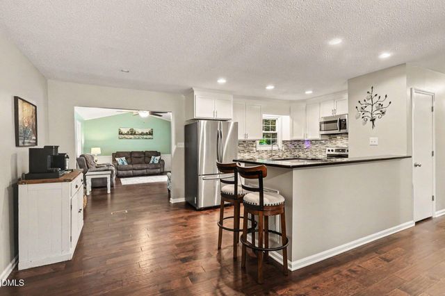 9208 Holly Springs Road, Apex, NC 27539