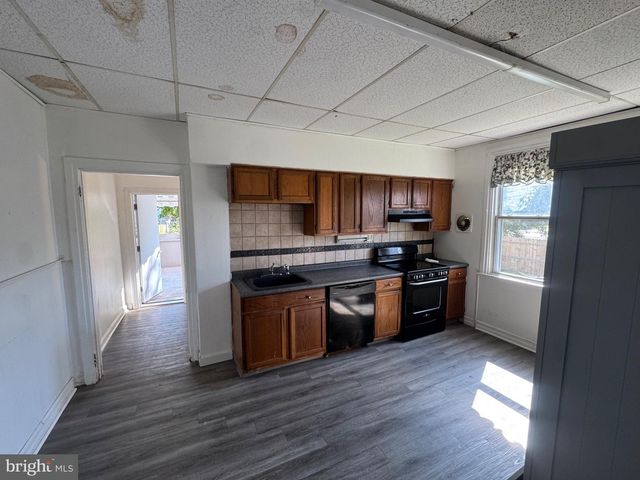 307 TAYLOR AVE, Upper Chichester, PA 19061