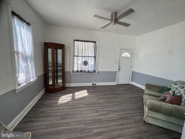 307 TAYLOR AVE, Upper Chichester, PA 19061