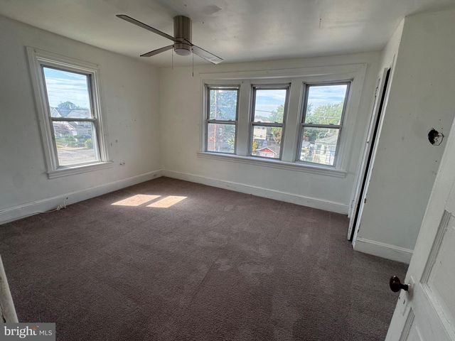 307 TAYLOR AVE, Upper Chichester, PA 19061