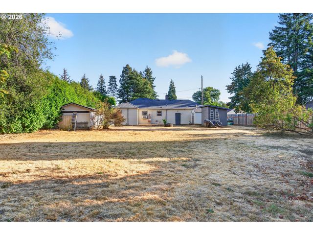 16523 Se CLINTON St, Portland, OR 97236