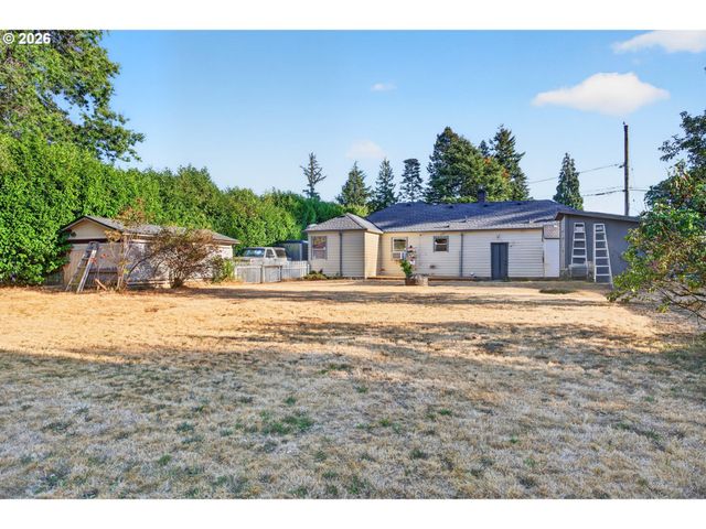 16523 Se CLINTON St, Portland, OR 97236