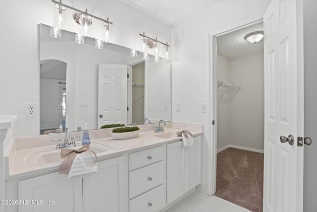 717 LOCKWOOD Lane, St. Johns, FL 32259