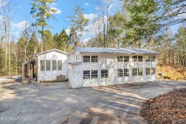 135 White Creek Court, Deer Lodge, TN 37726