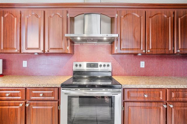 10815 VENICE CIRCLE, Tampa, FL 33635