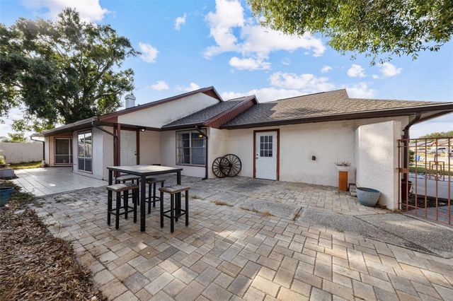 10815 VENICE CIRCLE, Tampa, FL 33635