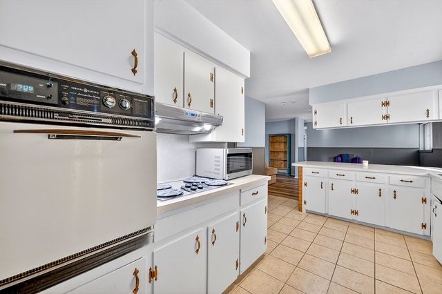 2217 Cimmaron Ave, Midland, TX 79705