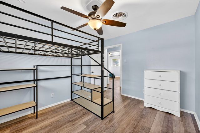 2217 Cimmaron Ave, Midland, TX 79705