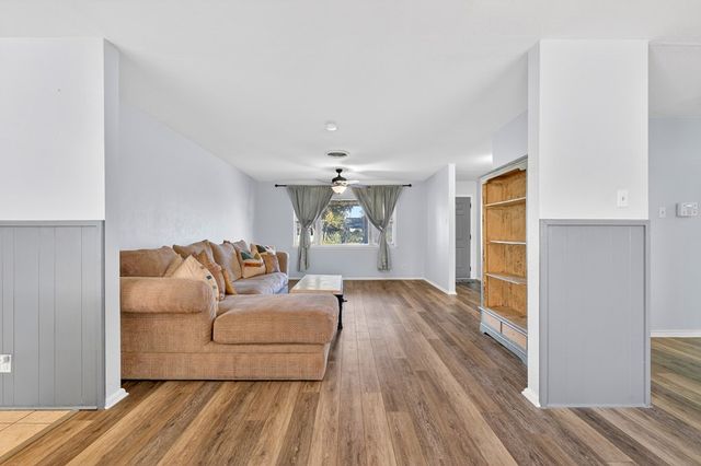 2217 Cimmaron Ave, Midland, TX 79705