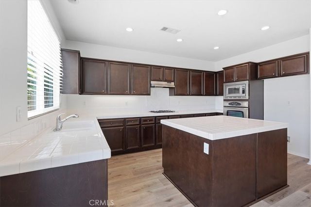 13118 Jardene Street, Corona, CA 92880