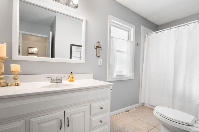 15009 Kelly Road, Mishawaka, IN 46544