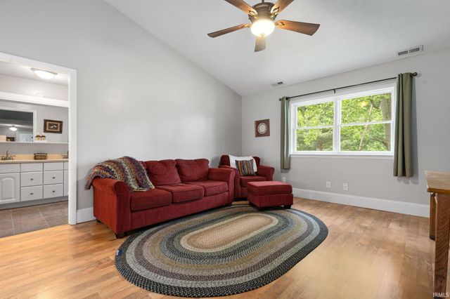 15009 Kelly Road, Mishawaka, IN 46544