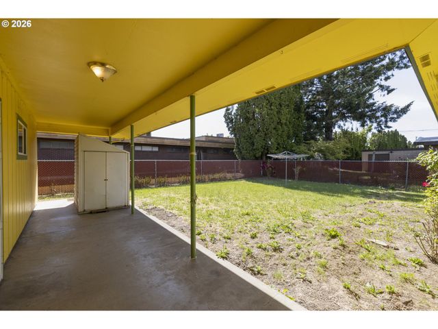 252 Nw 14TH St, Mc Minnville, OR 97128