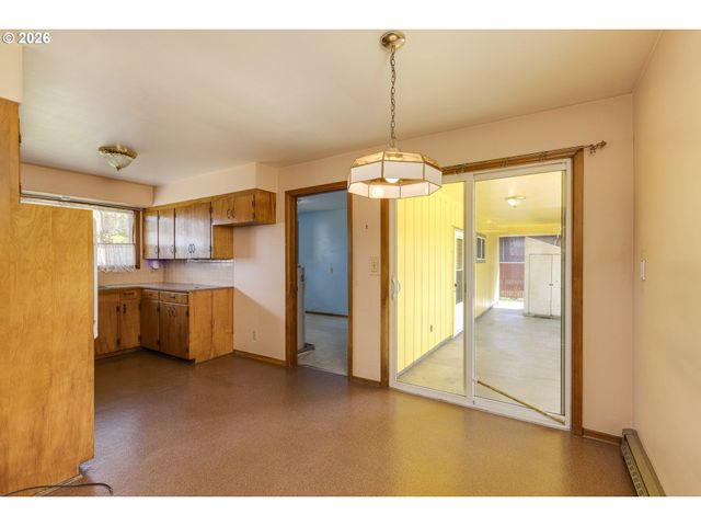 252 Nw 14TH St, Mc Minnville, OR 97128