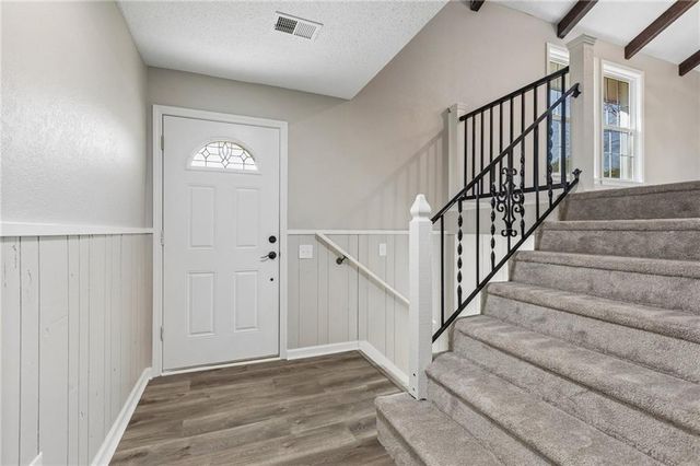 7539 Westridge Road, Raytown, MO 64138