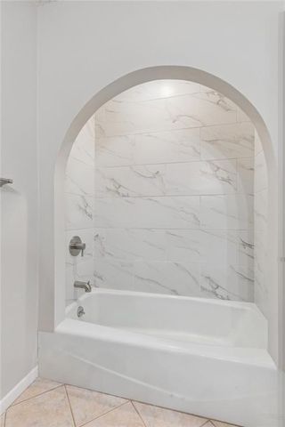 7539 Westridge Road, Raytown, MO 64138