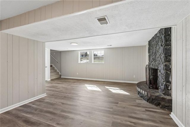 7539 Westridge Road, Raytown, MO 64138