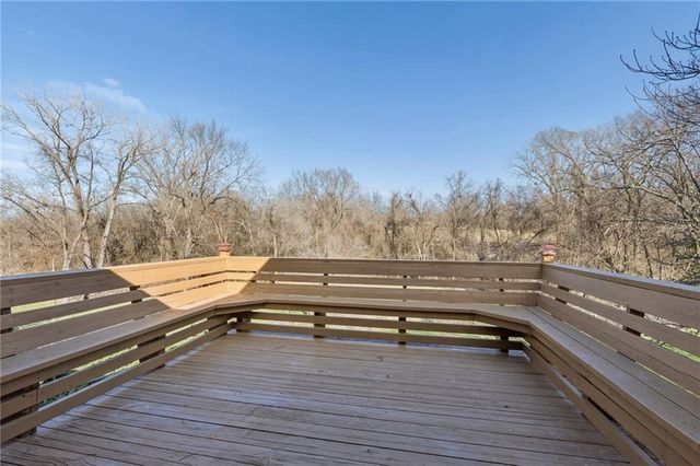 7539 Westridge Road, Raytown, MO 64138