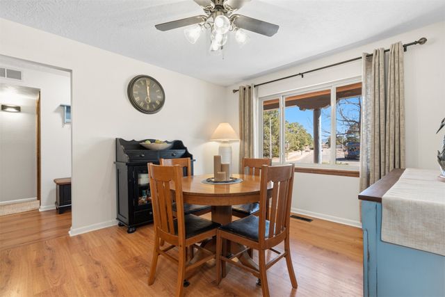 2504 Calle Delfino, Santa Fe, NM 87505