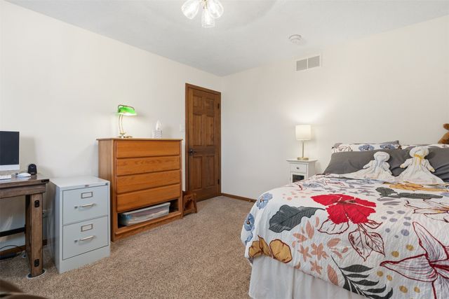 2504 Calle Delfino, Santa Fe, NM 87505