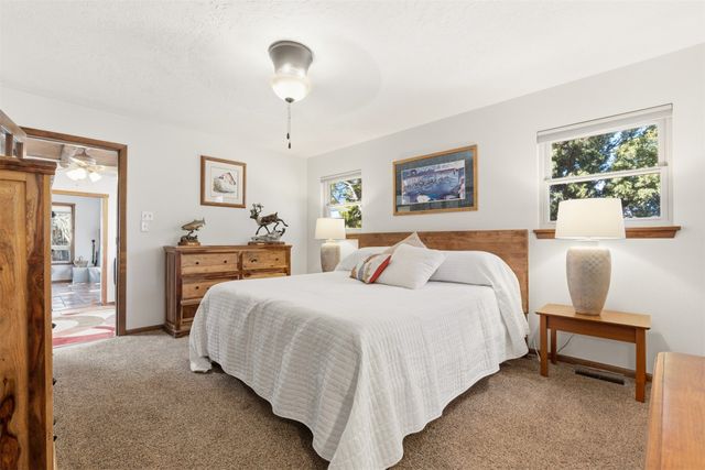 2504 Calle Delfino, Santa Fe, NM 87505