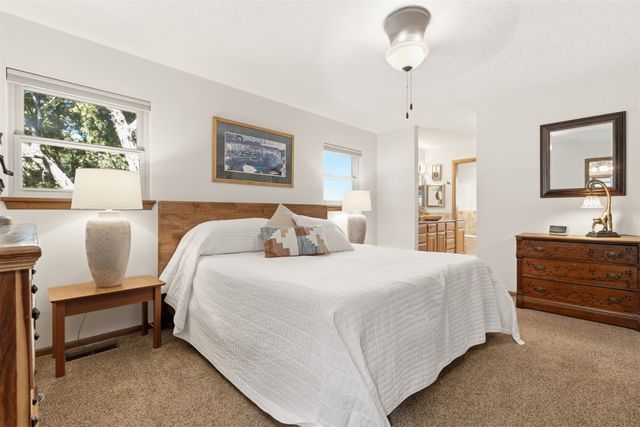 2504 Calle Delfino, Santa Fe, NM 87505