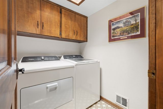 2504 Calle Delfino, Santa Fe, NM 87505