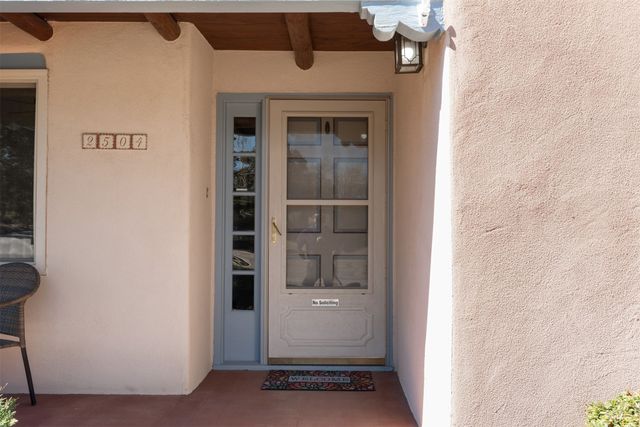 2504 Calle Delfino, Santa Fe, NM 87505