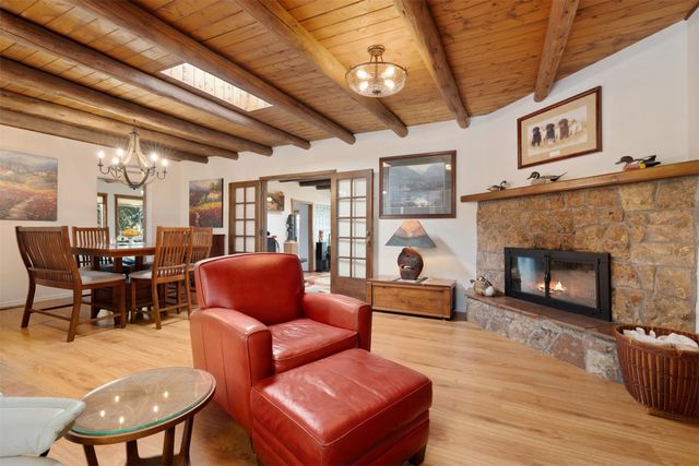 2504 Calle Delfino, Santa Fe, NM 87505