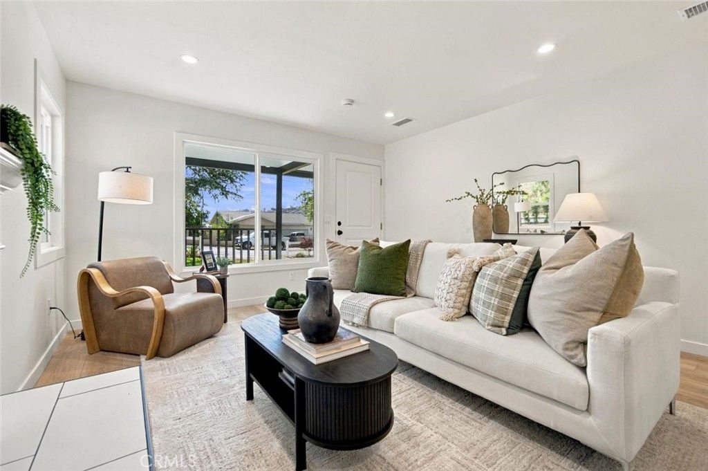 27908 Adon Avenue, Canyon Country, CA 91387 — photo 4