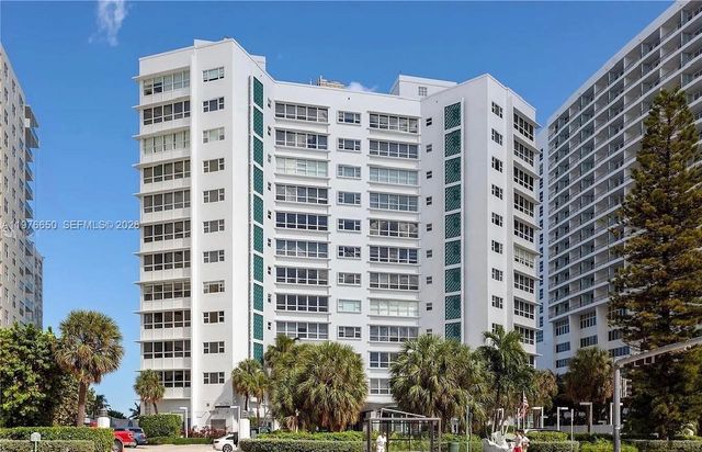 4925 Collins Ave 2H, Miami Beach, FL 33140