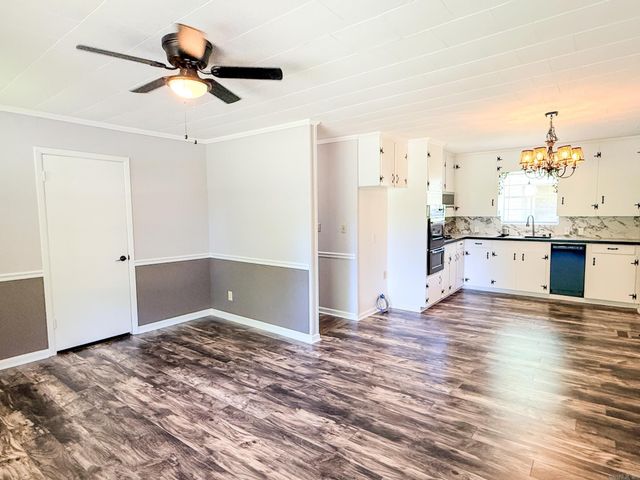 1504 Texas Street, Malvern, AR 72104
