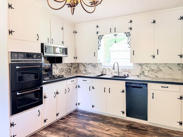 1504 Texas Street, Malvern, AR 72104