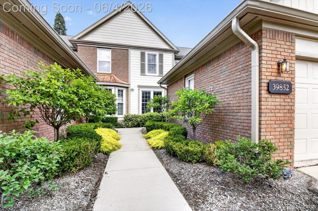 39852 Glenview Court, Northville Township, MI 48168