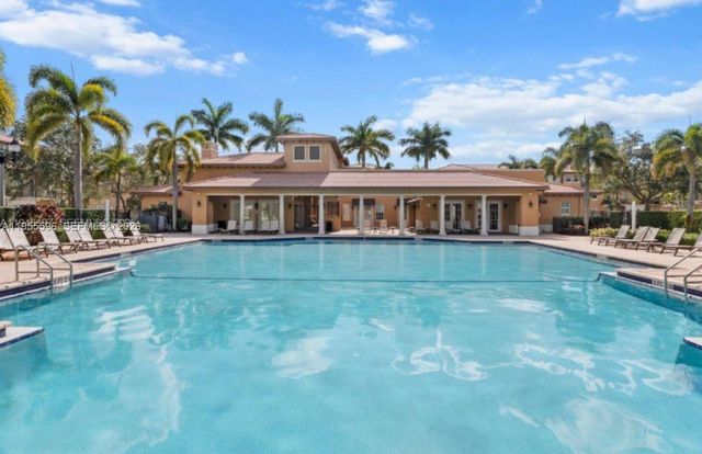 14602 SW 11th St 14602, Pembroke Pines, FL 33027