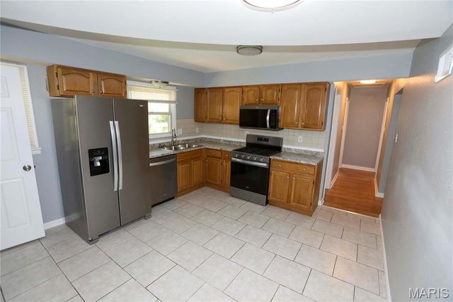 6616 Dunwold Drive, St Louis, MO 63134