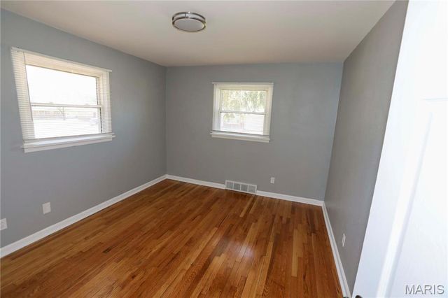 6616 Dunwold Drive, St Louis, MO 63134