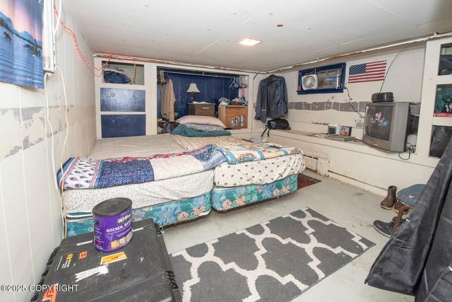 1403 W 34th Avenue, Anchorage, AK 99503