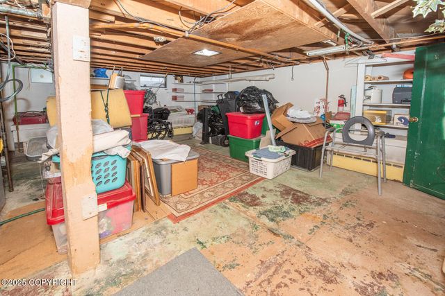 1403 W 34th Avenue, Anchorage, AK 99503