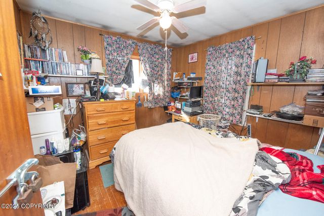 1403 W 34th Avenue, Anchorage, AK 99503