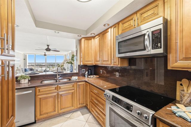 9415 BLIND PASS ROAD 806, St Pete Beach, FL 33706