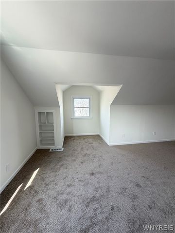 100 Calvin Court South, Tonawanda, NY 14150