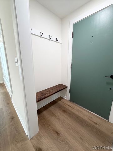 100 Calvin Court South, Tonawanda, NY 14150