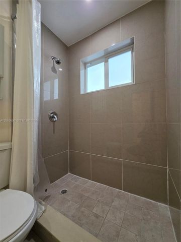 5290 NW 2nd Terrace 1, Miami, FL 33126